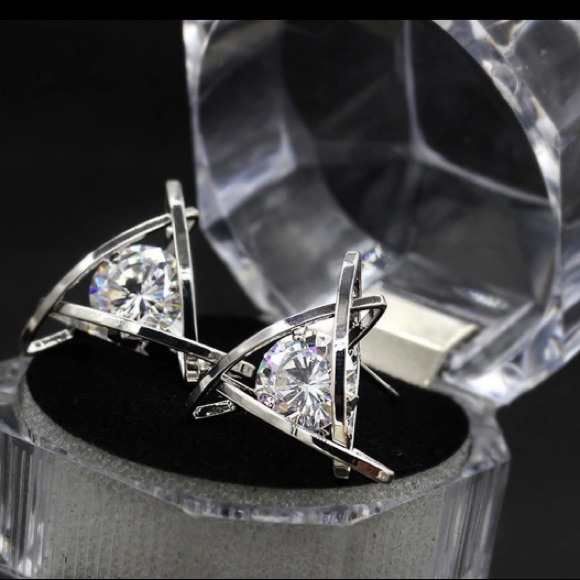 NEW!💙💎MODERN CAGED CZ SPARKLERS!💎💙SO BEAUTIFUL - Picture 3 of 8